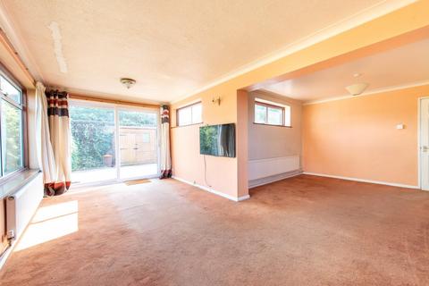 10 Tynedale Close, Dartford, DA2 6LL