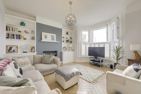 4 bedroom end of terrace house for sale, Abbotshall Road, Catford, London, SE6