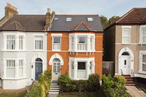21 Abbotshall Road, London, SE6 1SQ