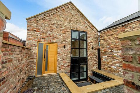 3 bedroom detached house for sale - Scarcroft Lane, York