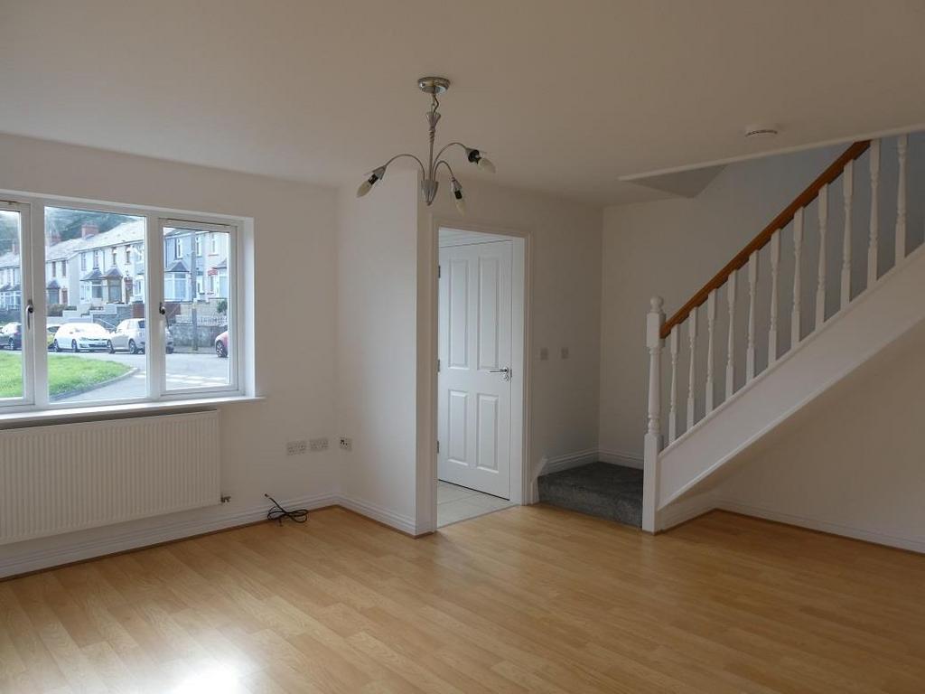 William Street, Abercwmboi 3 bed semidetached house for sale £127,500