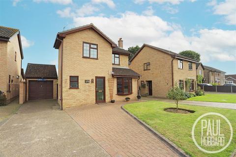 3 bedroom detached house for sale, Kingswood Avenue, Carlton Colville, Suffolk