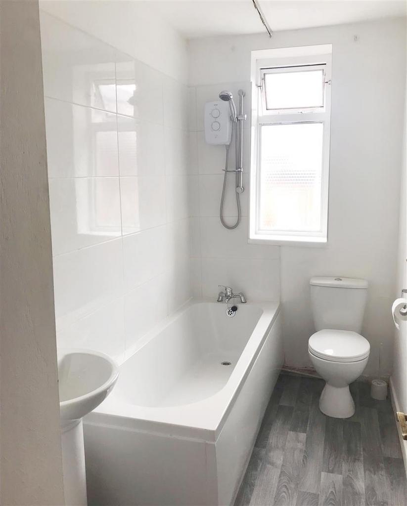 Bathroom new 1.jpg