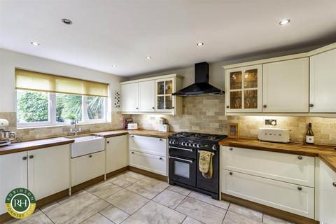 40 Aintree Drive, Balby, Doncaster, DN4 8TU