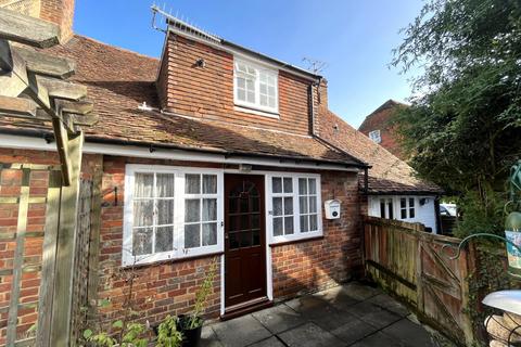 1 bedroom terraced house to rent, The Broadway, Amersham, Buckinghamshire, HP7