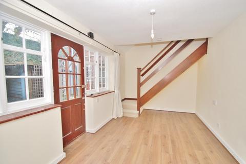1 bedroom terraced house to rent, The Broadway, Amersham, Buckinghamshire, HP7