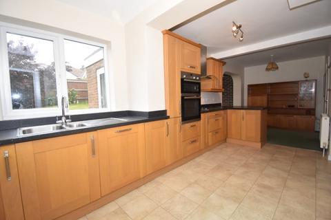 85 Crockwells Road, Exminster, Exeter, EX6 8DH