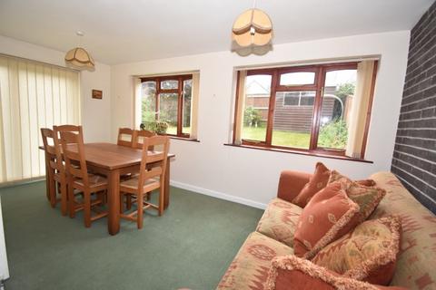 85 Crockwells Road, Exminster, Exeter, EX6 8DH