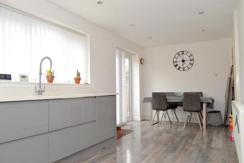 89 Limeside Road, Oldham, OL8 3NA