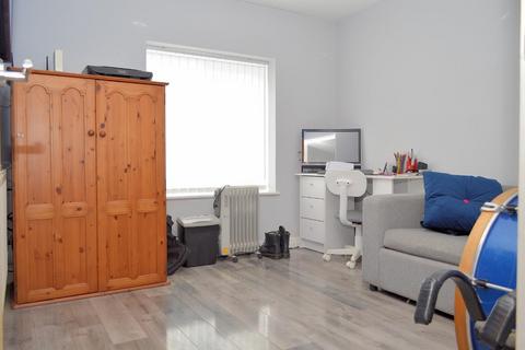 89 Limeside Road, Oldham, OL8 3NA