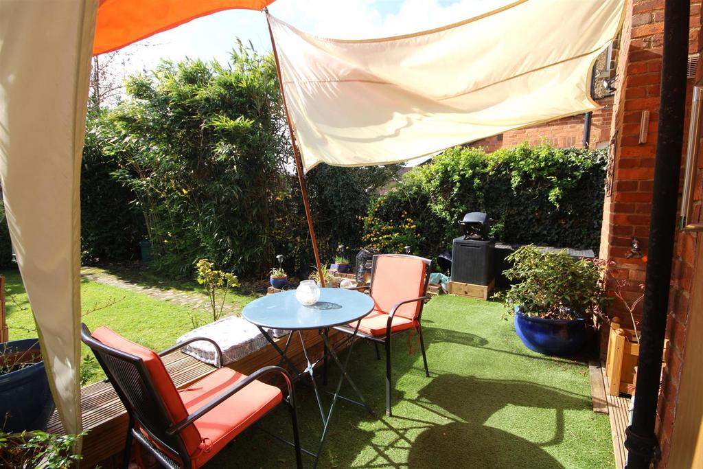Decking 1.JPG