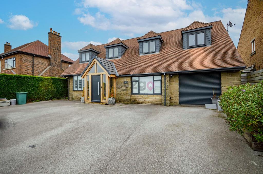 High Lane, Ridgeway, Sheffield, S12 4 bed detached house for sale £