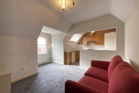 1 bedroom flat for sale, Newborough, Scarborough