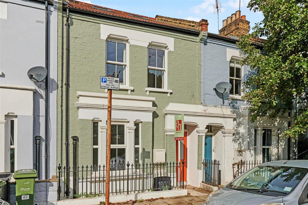 Crimsworth Road, Eden Harper