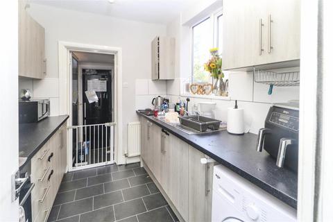 3 bedroom semi-detached house for sale - St. James Gardens, Doncaster