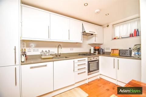 3 bedroom semi-detached house for sale, East End Road, London N2