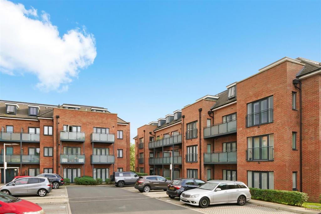 Flat 64, Maven Court - MTYt GXupz ZZ4 JYfn BIw T.jpg