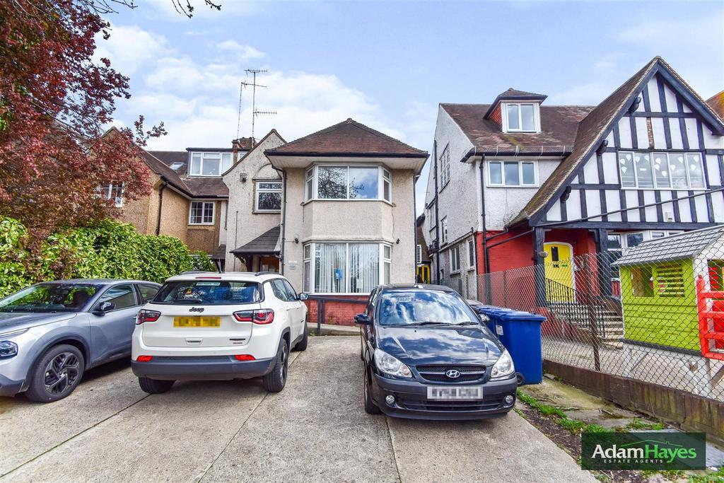 Finchley Road, Golders Green NW11 2 bed apartment to rent £2,275 pcm
