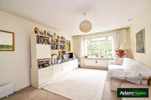 2 bedroom apartment for sale, Stuart Court, Finchley N3