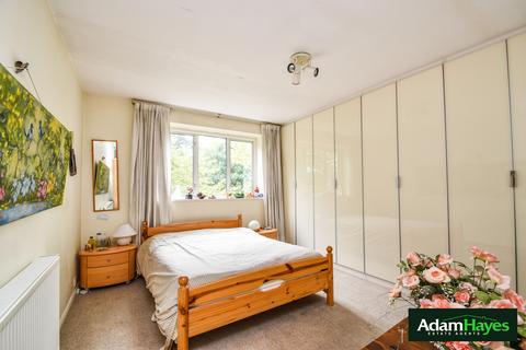 2 bedroom apartment for sale, Stuart Court, Finchley N3