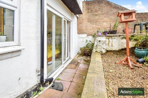 10a Torrington Park, London, N12 9SS