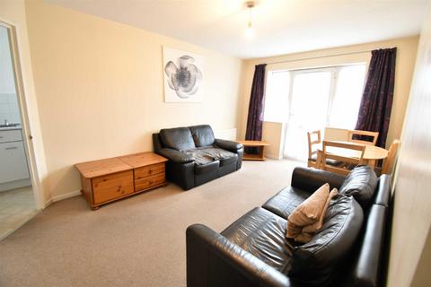 2 bedroom flat to rent, Vine Lodge, Hutton Grove, Finchley