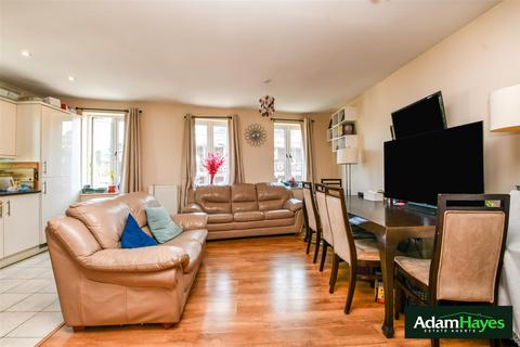 2 bedroom apartment for sale, 2a Alberon Gardens, London NW11