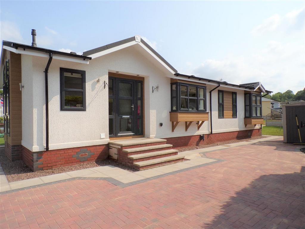 Lower Lodge Park, Rugeley Road, Armitage, Rugeley 3 bed property £185,000