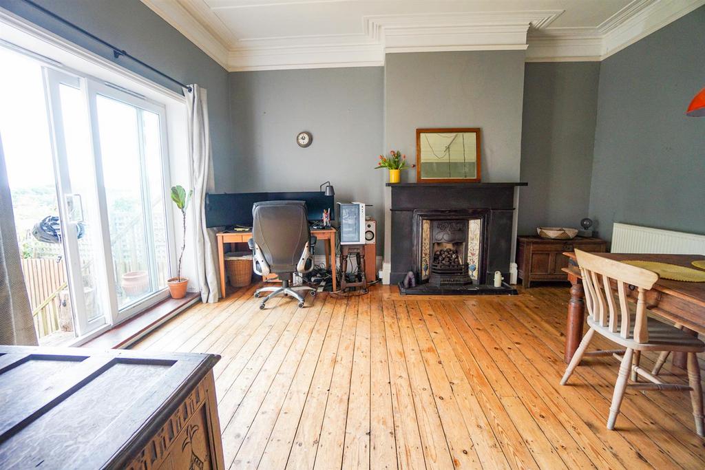 Clive Avenue, Hastings 7 bed semidetached house for sale £675,000