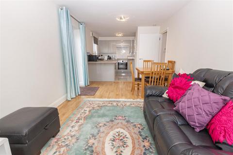 4 Woodfall Drive, Crayford, Dartford, DA1 4TP