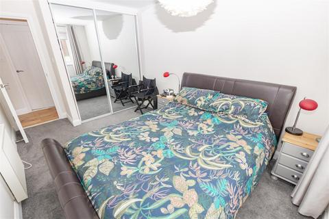 4 Woodfall Drive, Crayford, Dartford, DA1 4TP