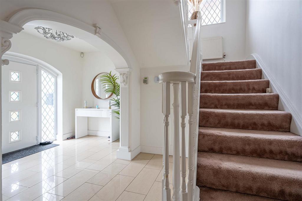 Birmingham Road, Wylde Green 5 bed detached house for sale £800,000