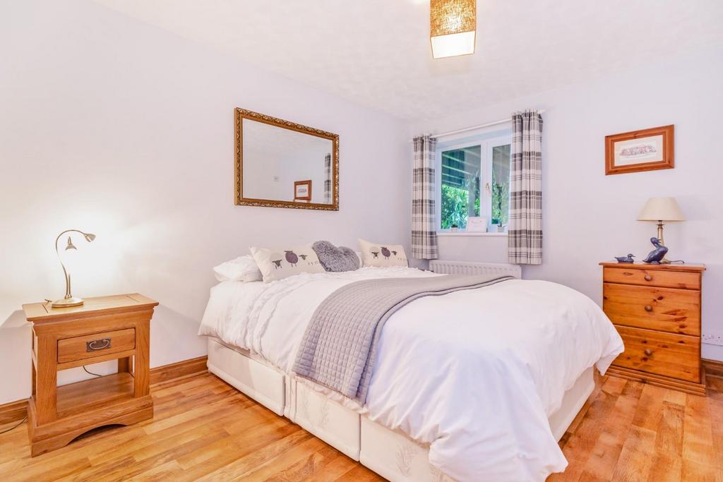 8573296-interior12.jpg