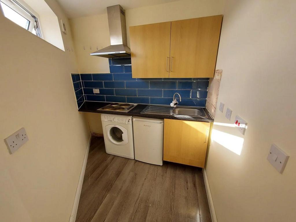 Darlaston Road, Wednesbury 1 bed flat £650 pcm (£150 pw)