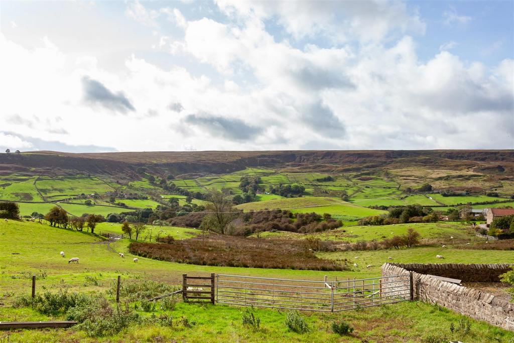 2 Hill Houses 15.jpg