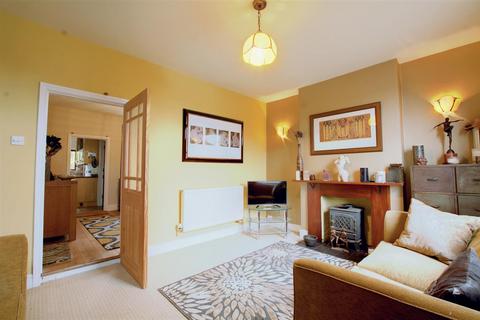 9 Lambley Road, Lowdham, Nottingham, NG14 7AZ