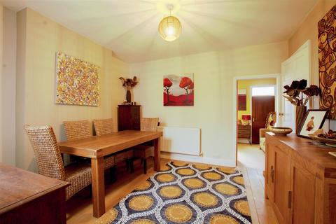 9 Lambley Road, Lowdham, Nottingham, NG14 7AZ