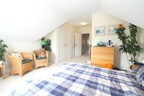 7 Azalea Close, London Colney, St Albans, AL2 1UA