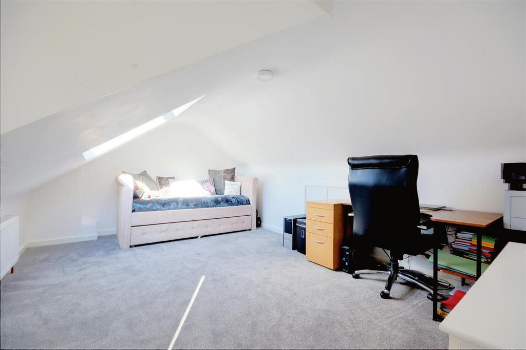 Bedroom 4.jpeg