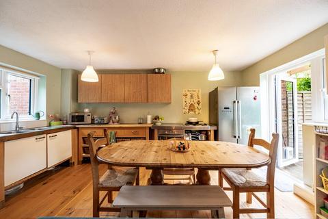 1 Barnards Field, Thaxted, Dunmow, CM6 2LY