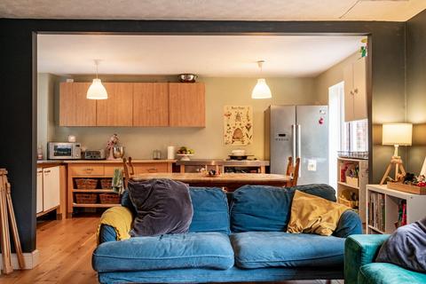 1 Barnards Field, Thaxted, Dunmow, CM6 2LY