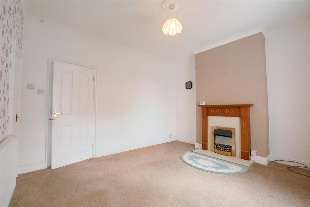 Park Road, Bestwood Village, Nottingham 2 bed terraced house for sale £165,000