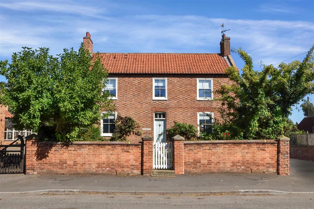 Main Street, Flintham, Newark 3 bed semidetached house for sale £595,000