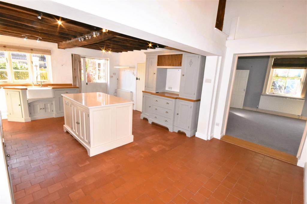 Main Street, Flintham, Newark 3 bed semidetached house for sale £595,000