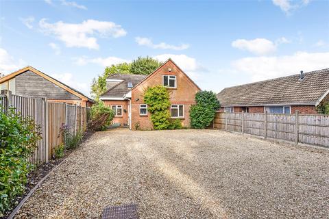 4 bedroom detached house for sale, Rownhams Lane, North Baddesley, Hampshire