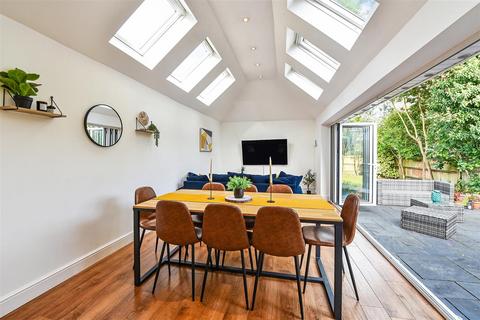 4 bedroom detached house for sale, Rownhams Lane, North Baddesley, Hampshire