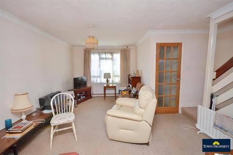9 Brookmead Close, Eastbourne, BN22 8UX