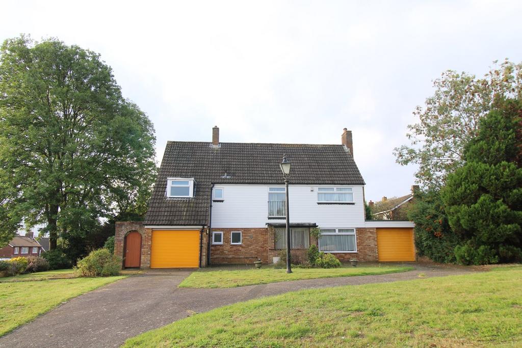 Cameron Road, Bromley, BR2 4 bed detached house for sale £925,000