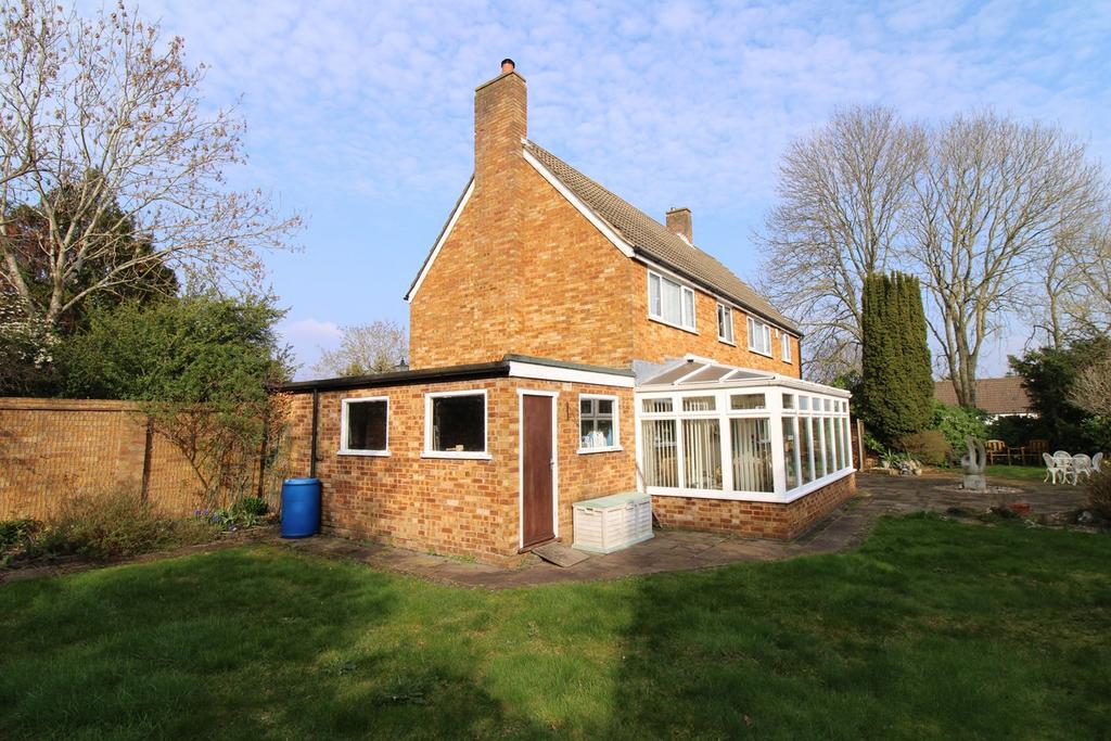 Cameron Road, Bromley, BR2 4 bed detached house for sale £925,000