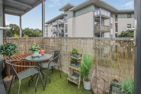 9 Brooking House Rollason Way, Brentwood, CM14 4ET